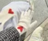 Вязаные перчатки COEUR молочные с красным сердцем ручной работы — 10motifs